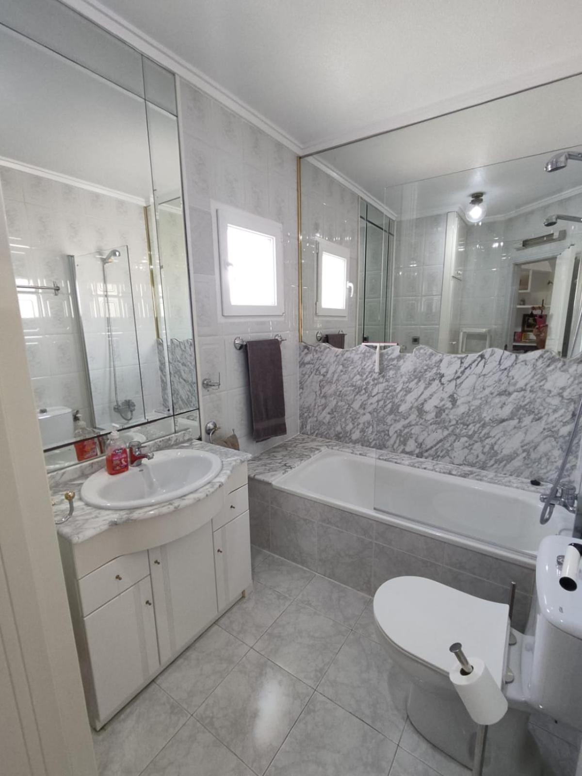 Schoenes Ruhiges Rooftop Apartment Mit Grosser Dachterrasse Torrevieja Ngoại thất bức ảnh