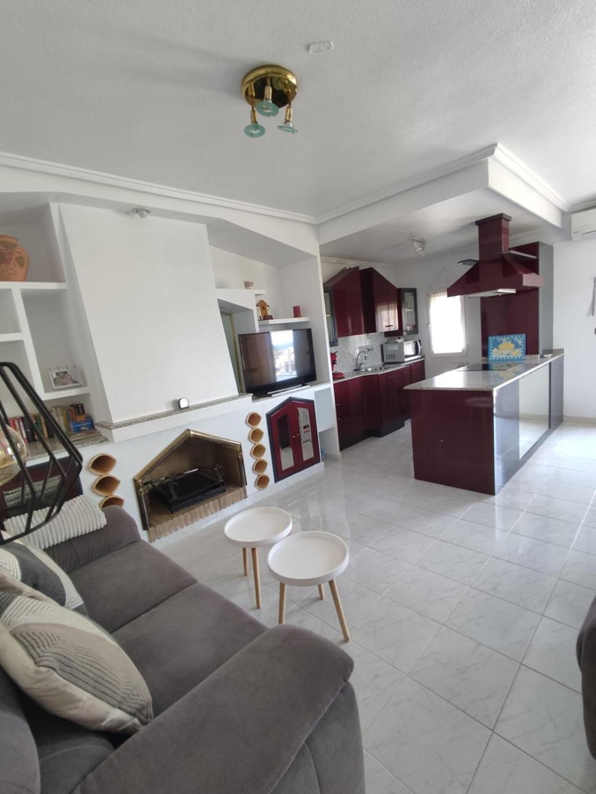 Schoenes Ruhiges Rooftop Apartment Mit Grosser Dachterrasse Torrevieja Ngoại thất bức ảnh
