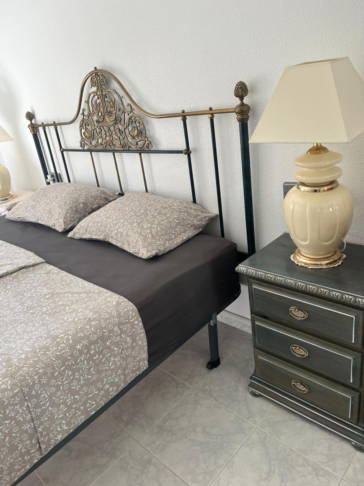 Schoenes Ruhiges Rooftop Apartment Mit Grosser Dachterrasse Torrevieja Ngoại thất bức ảnh